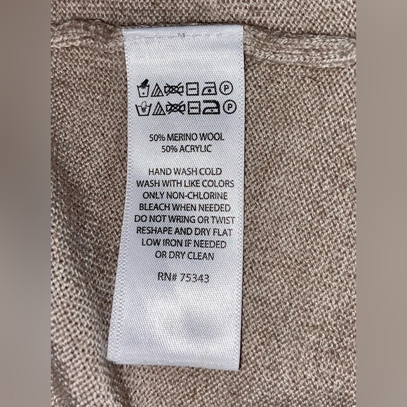 Women’s TAHARI beige Merino Wool blend Duster Vest Sz‎ medium - Picture 6 of 15